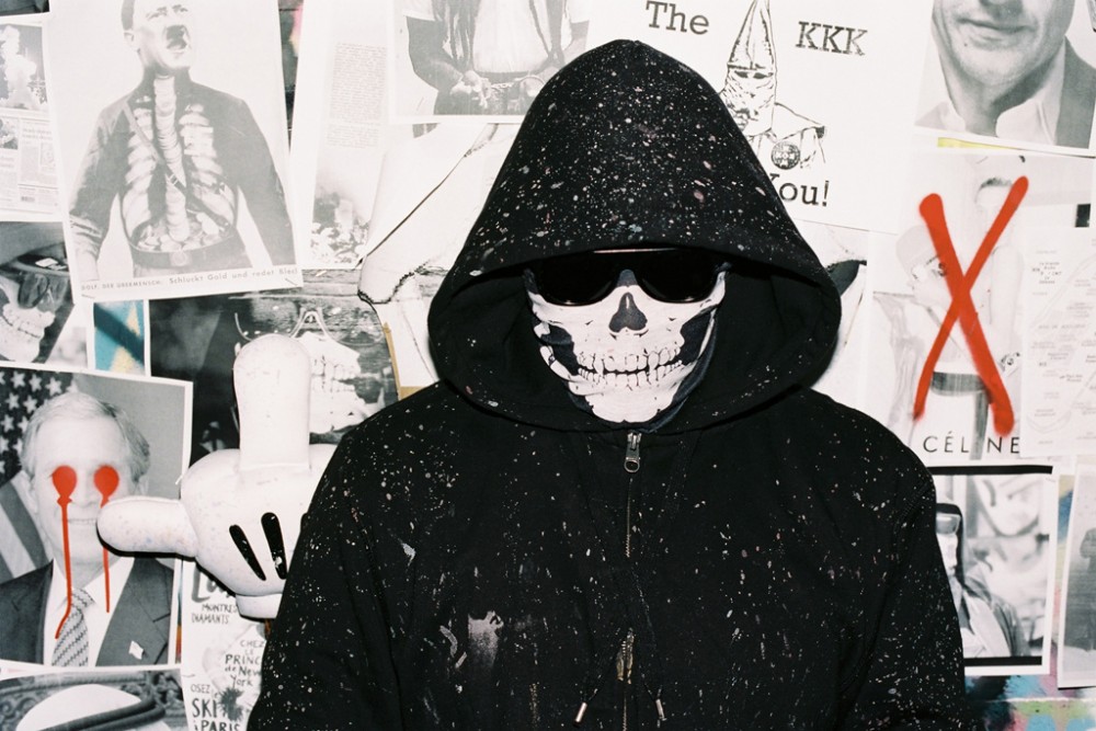 塗鴉破壞反而成為藝術作品？備受爭議的KIDULT再度出手打造時尚街頭藝術？