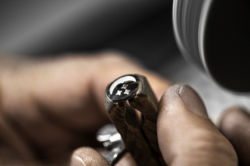 竊竊私語的晝夜星辰！Rose Céleste系列如何傾倒眾生？