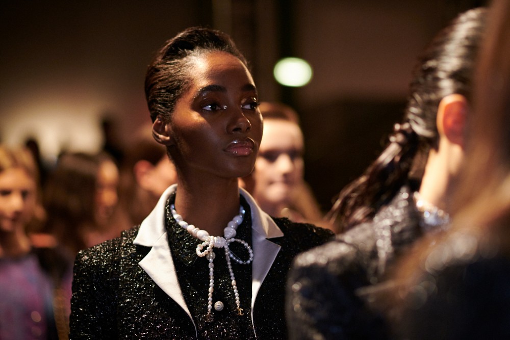 Virginie Viard回歸CHANEL的靈感天堂!重新演繹Métiers d'art系列的初心!