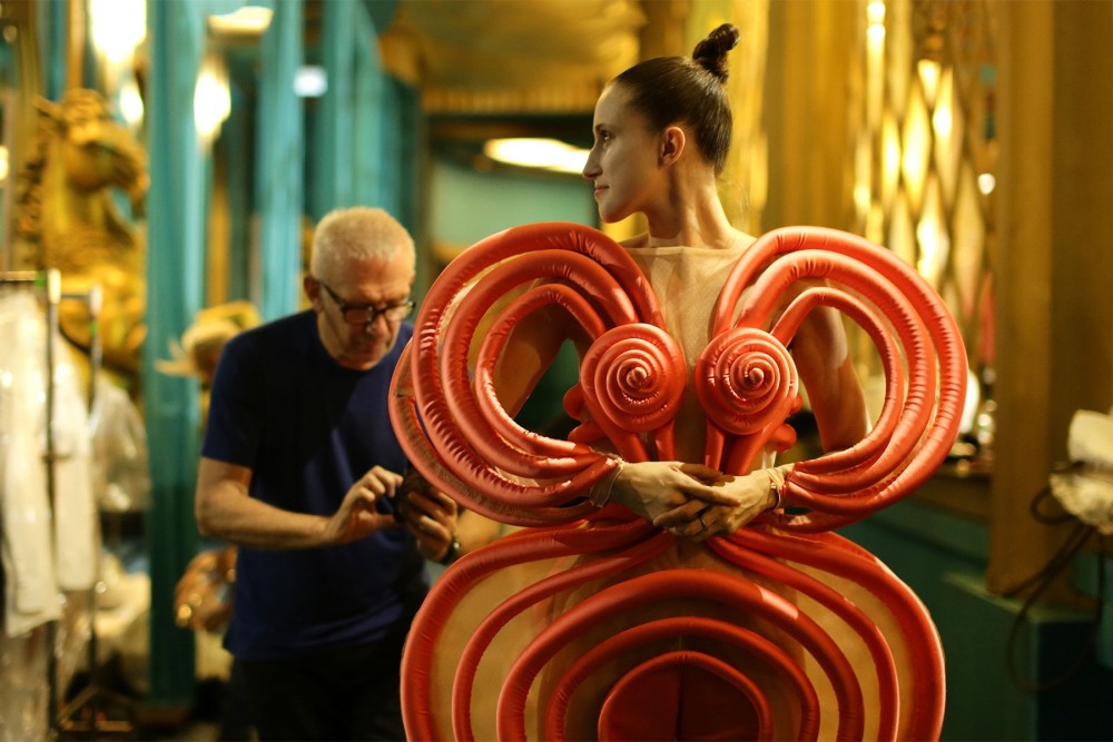 「時尚老頑童」宣佈退休？Jean Paul Gaultier曾經創下怎樣的傳奇故事？