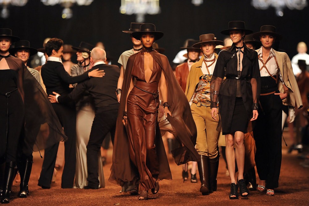 「時尚老頑童」宣佈退休？Jean Paul Gaultier曾經創下怎樣的傳奇故事？