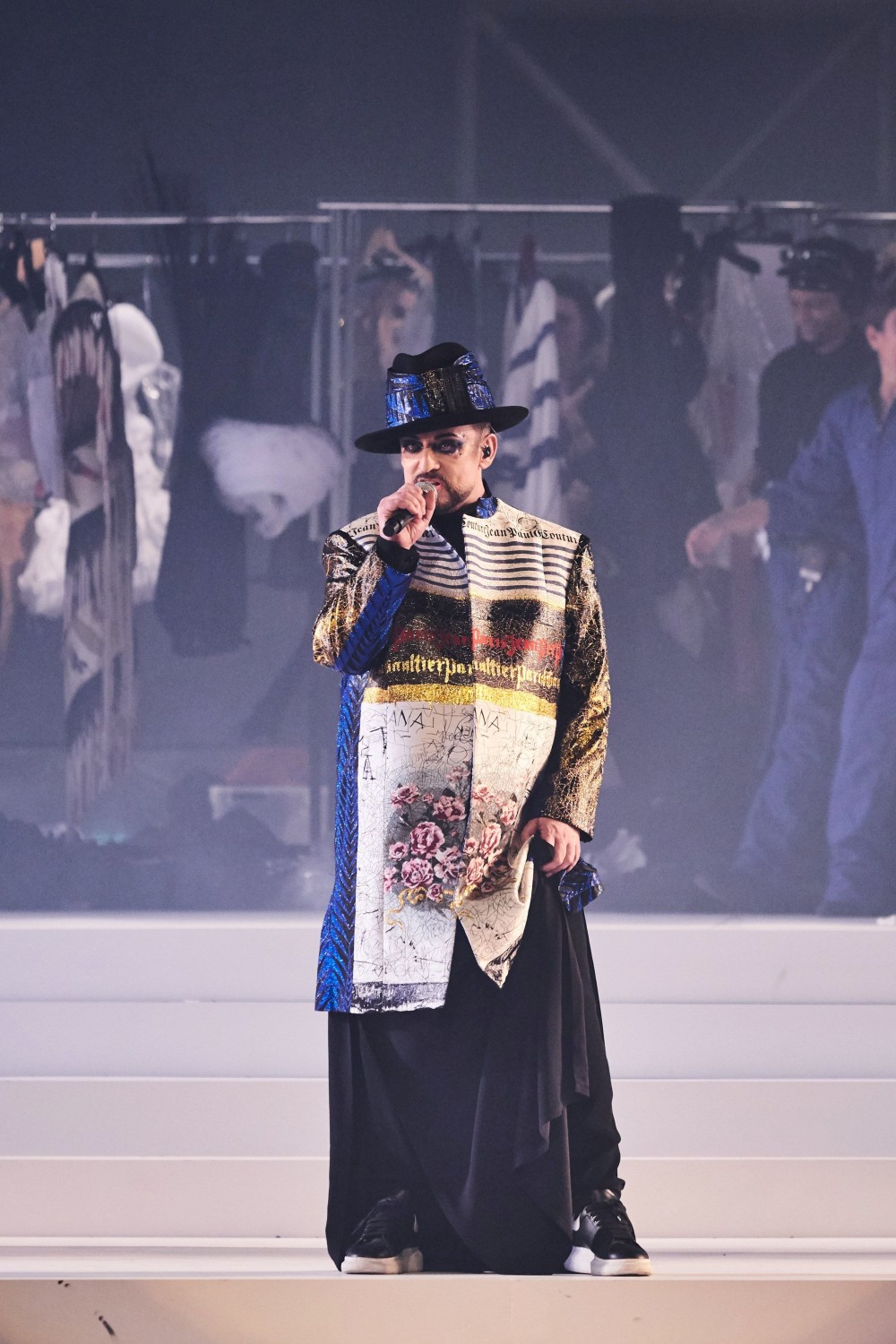 高級訂製系列的不死傳奇!Jean Paul Gaultier運用「葬禮」幽默揮別自己的五十年傳奇事業!