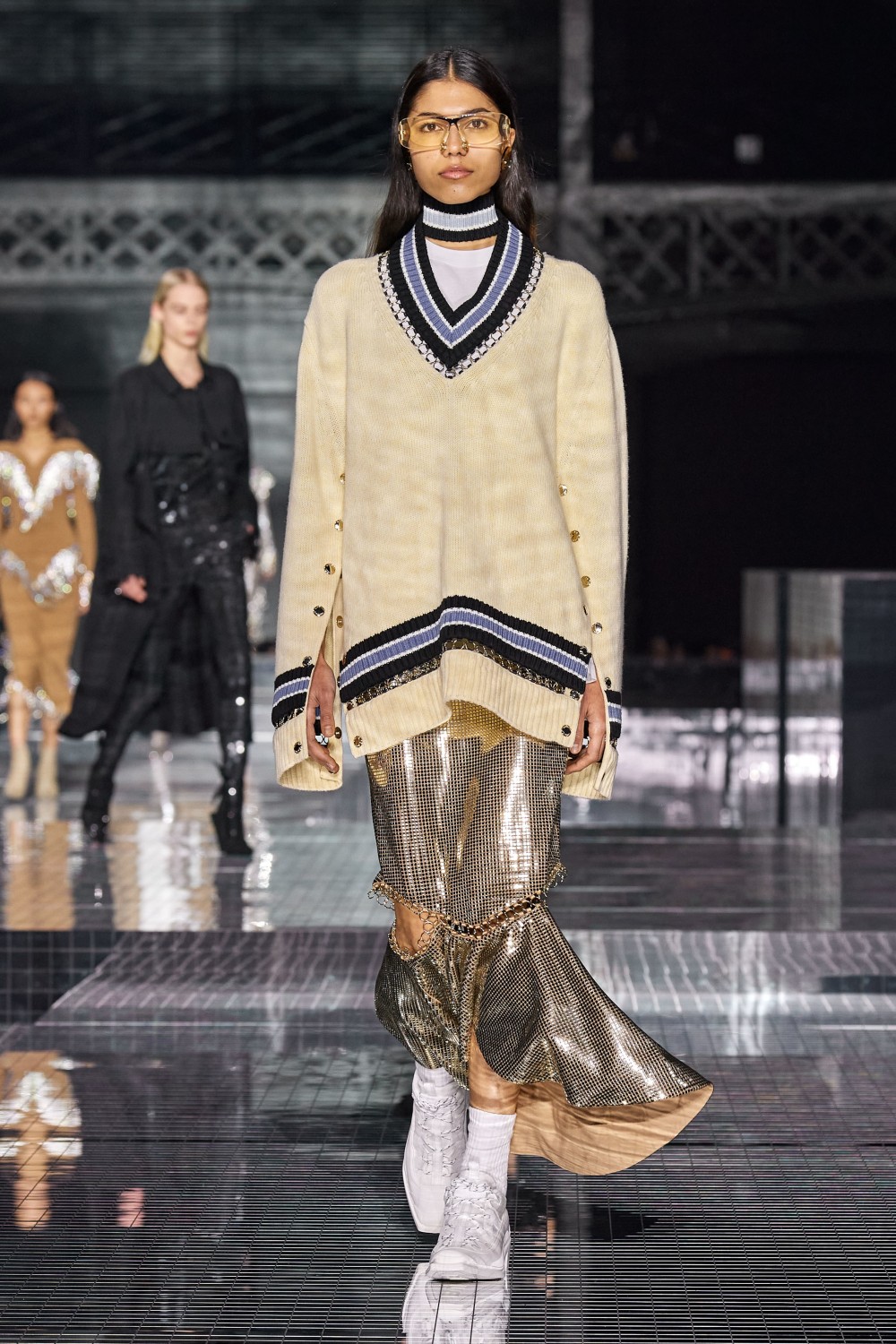 【倫敦時裝週】Burberry的復古懷舊!Riccardo Tisci回憶最初的職業生涯!