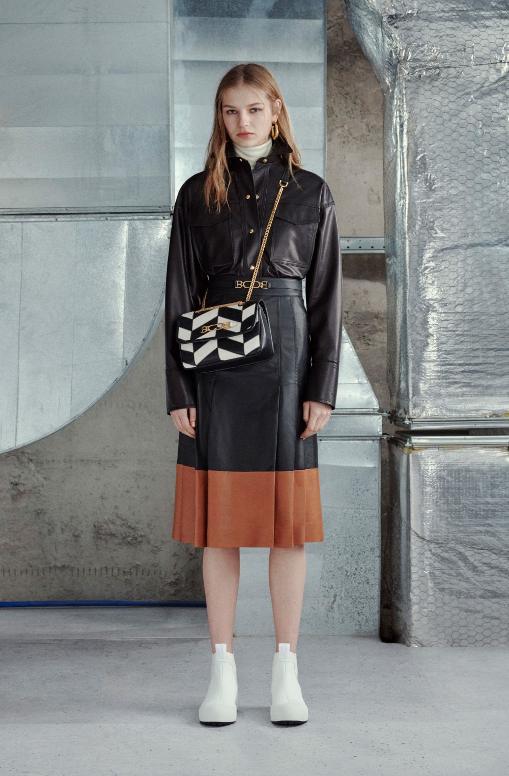 【米蘭時裝週】Bally的時尚萬花筒！簡約主義呈現女性高貴和優雅的格調！