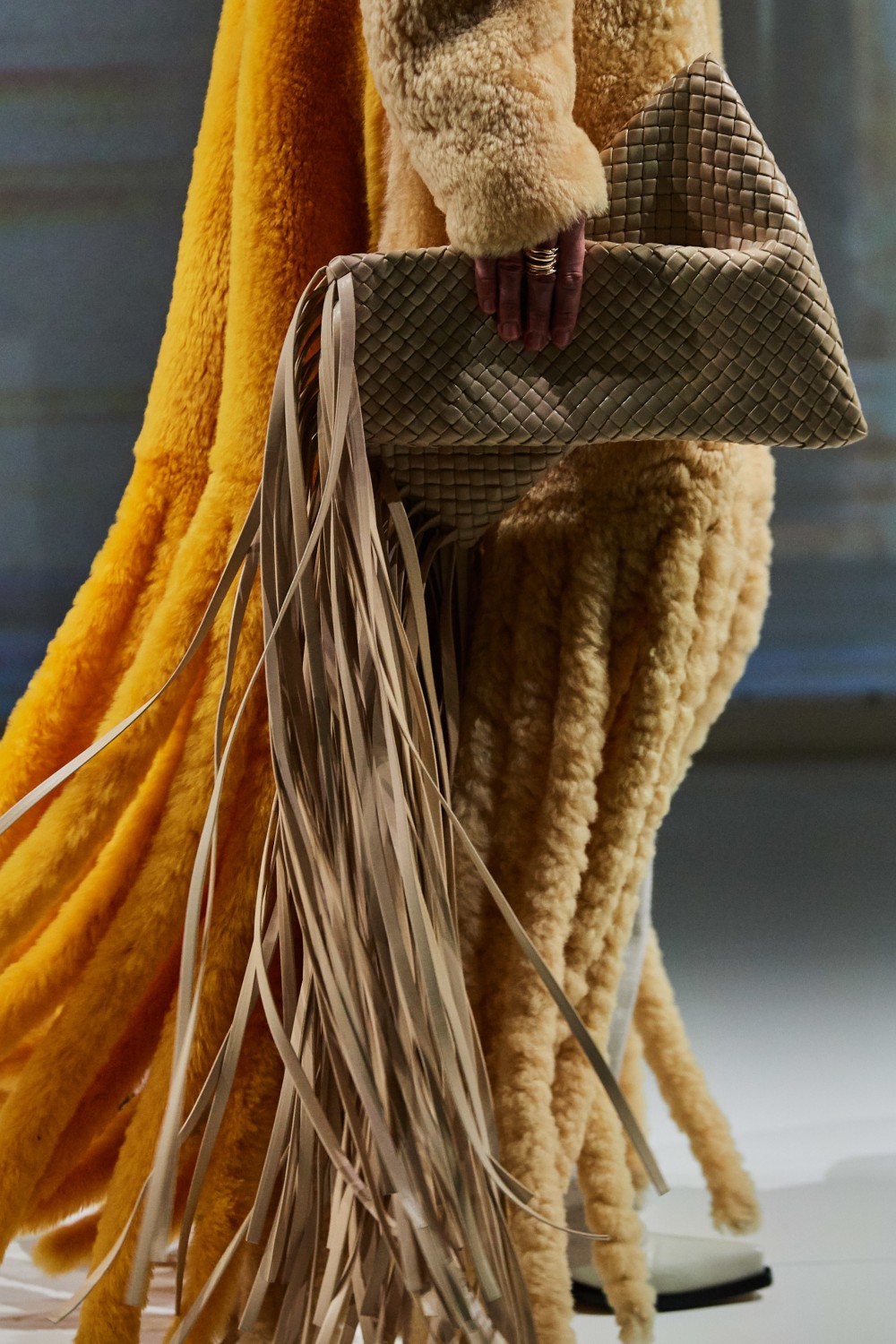 【米蘭時裝週】Bottega Veneta的經典魅力！Daniel Lee重新演繹Intrecciato系列！