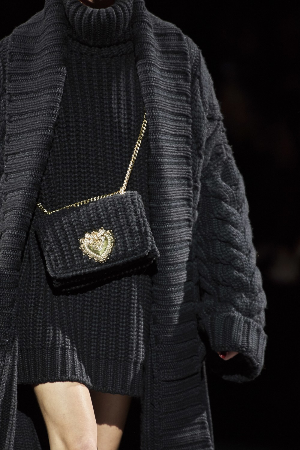 【米蘭時裝週】Dolce&Gabbana的針織狂想曲!「Fatto A Mano」致敬傳統工藝!