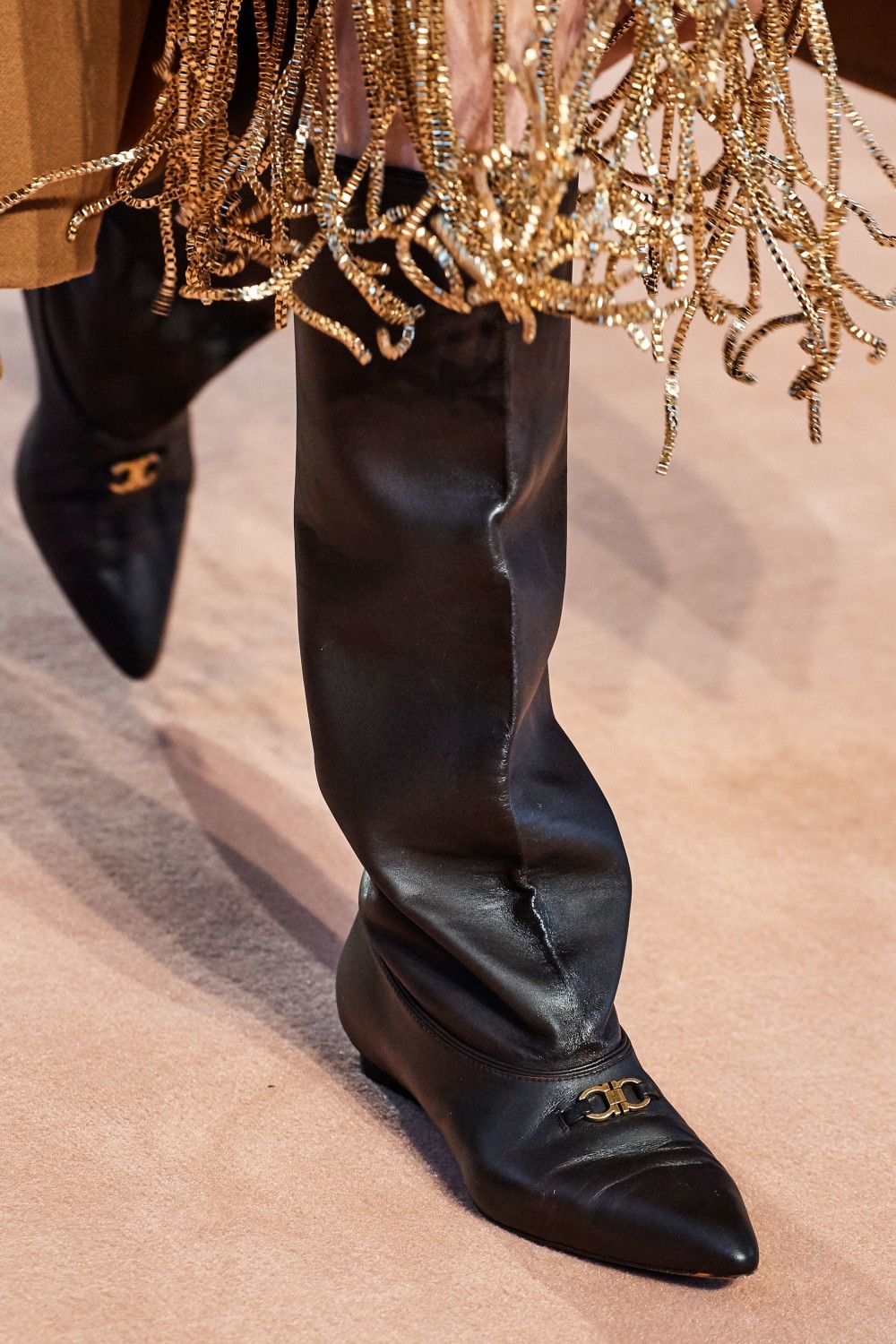 【米蘭時裝週】Salvatore Ferragamo的女性丰采!Paul Andrew探索當代傳奇女性!