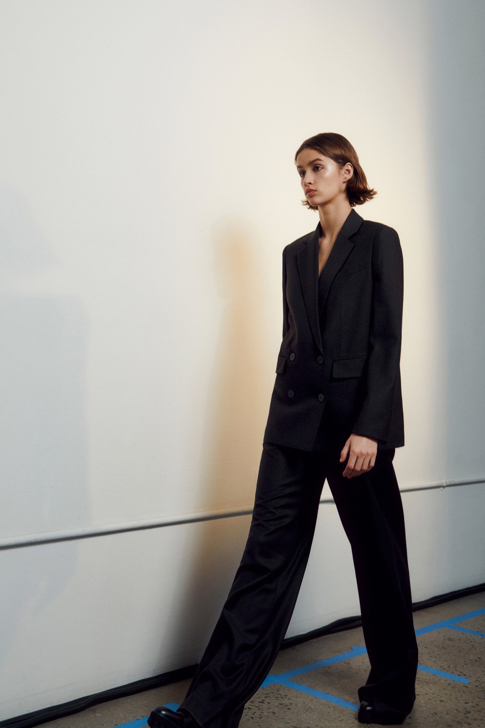 【紐約時裝週】Theory的現代都市女性！細膩質感展現幹練的時尚風格！