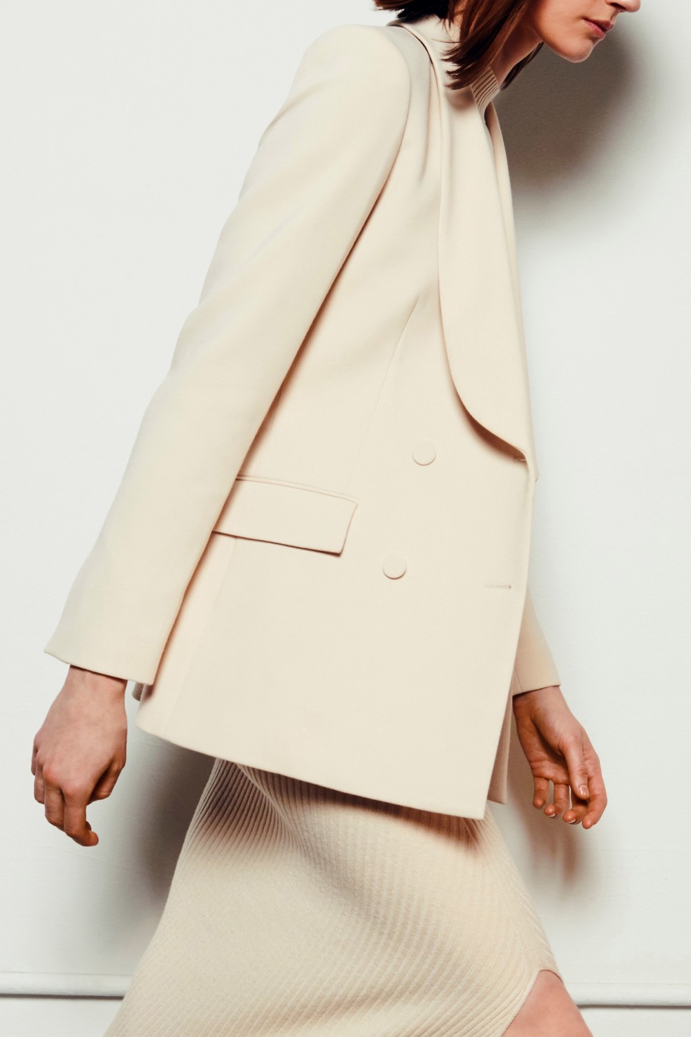 【紐約時裝週】Theory的現代都市女性！細膩質感展現幹練的時尚風格！