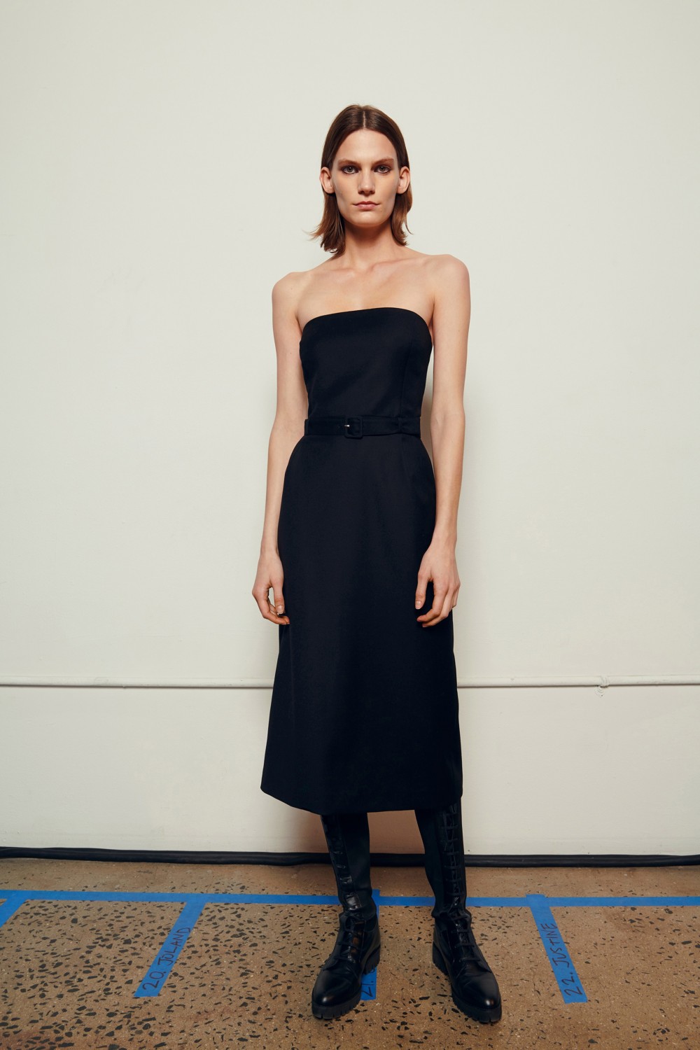 【紐約時裝週】Theory的現代都市女性！細膩質感展現幹練的時尚風格！