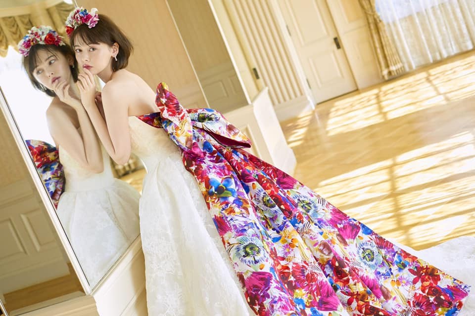 Mika Ninagawa (蜷川実花)'s Facebook
