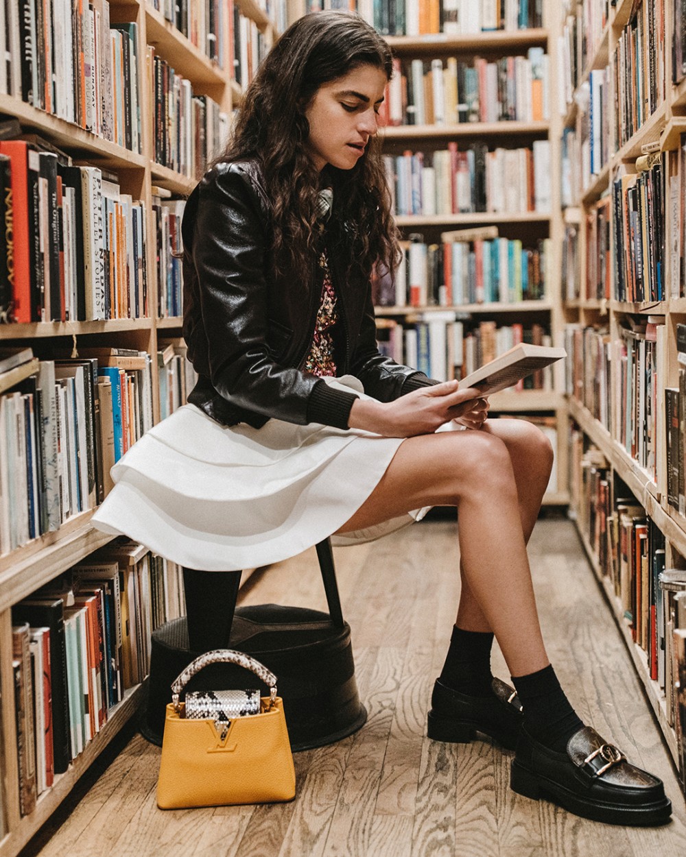 Leandra Medine Cohen的造型推介!漫步紐約街頭的七雙特色鞋履!