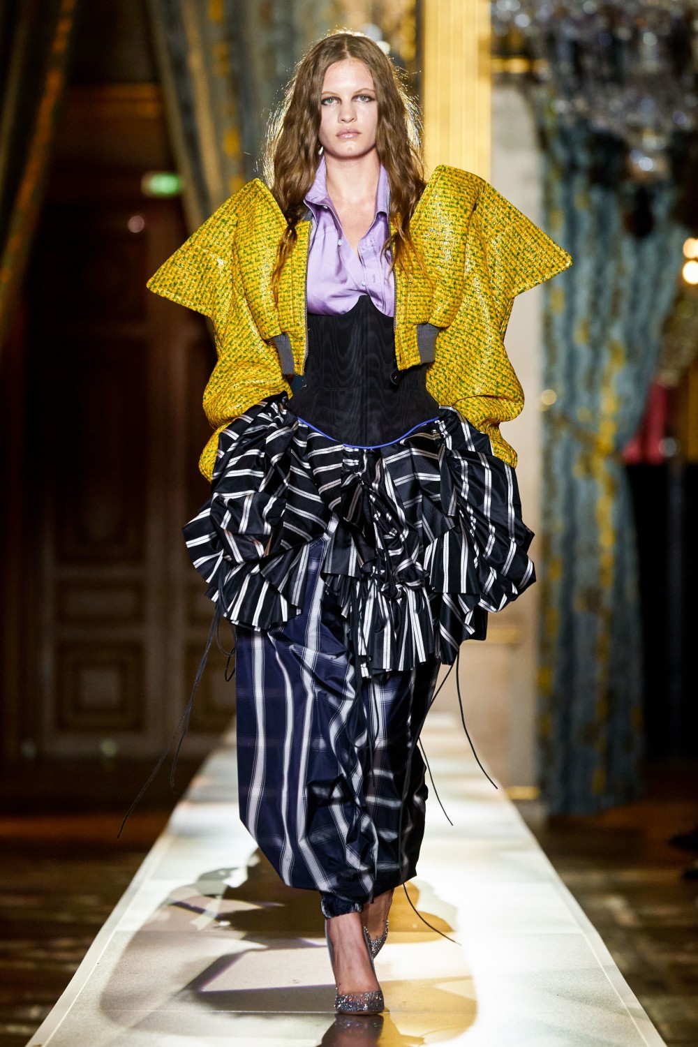 【巴黎時裝週】Andreas Kronthaler For Vivienne Westwood正向能量！華麗的浪漫搖滾魅力！