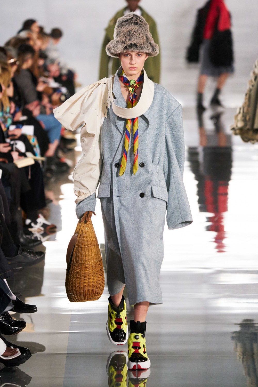 【巴黎時裝週】Maison Margiela的新舊魔法！John Galliano賦予「Vintage」服裝嶄新的生命！