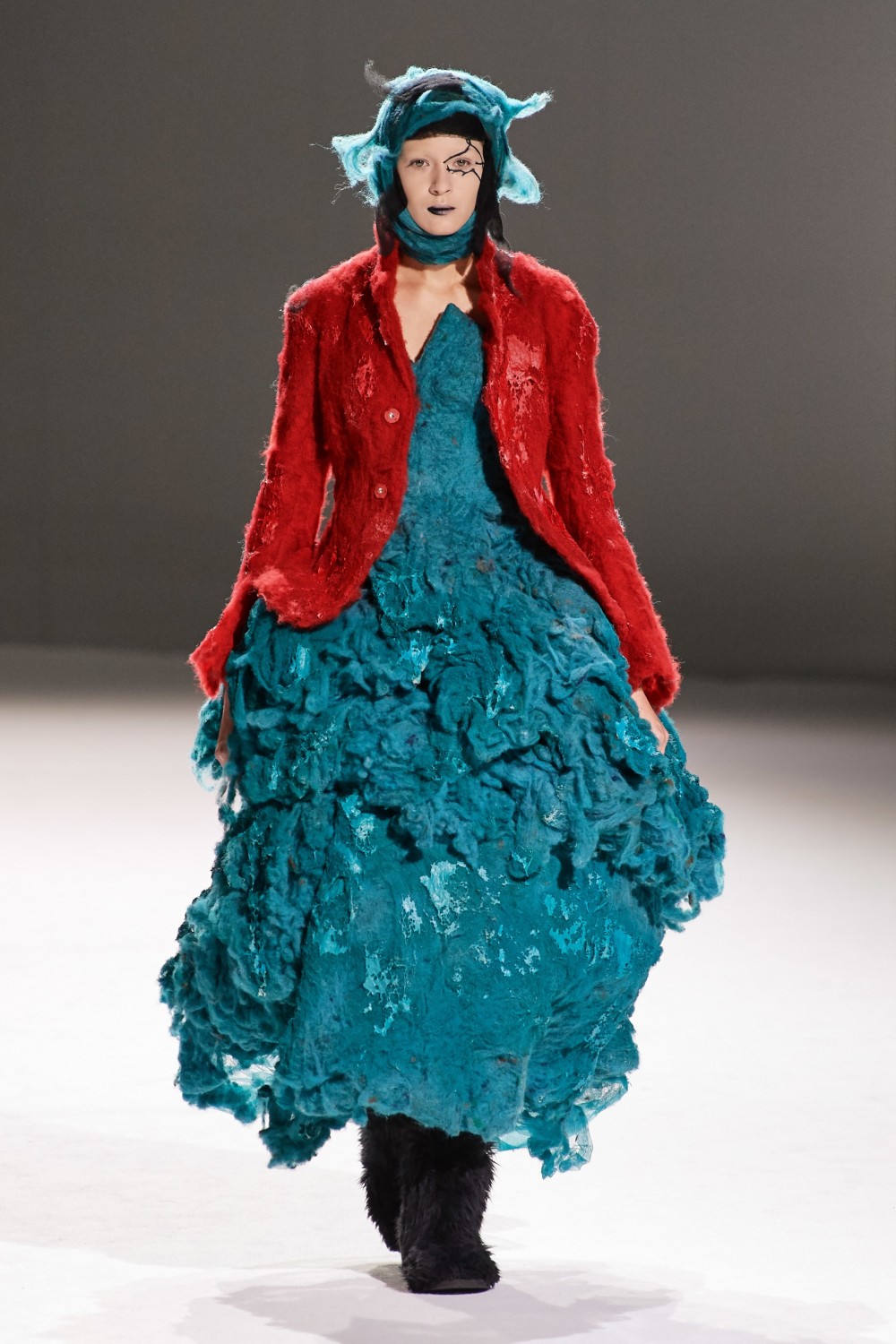 【巴黎時裝週】Yohji Yamamoto的浪漫搖滾風格！山本耀司再次突破傳統形象！