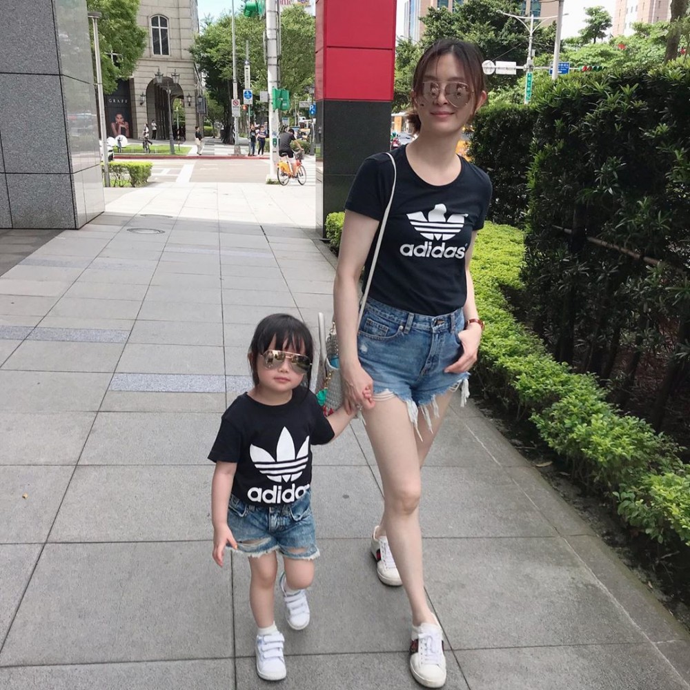 Serenachenliu's Instagram