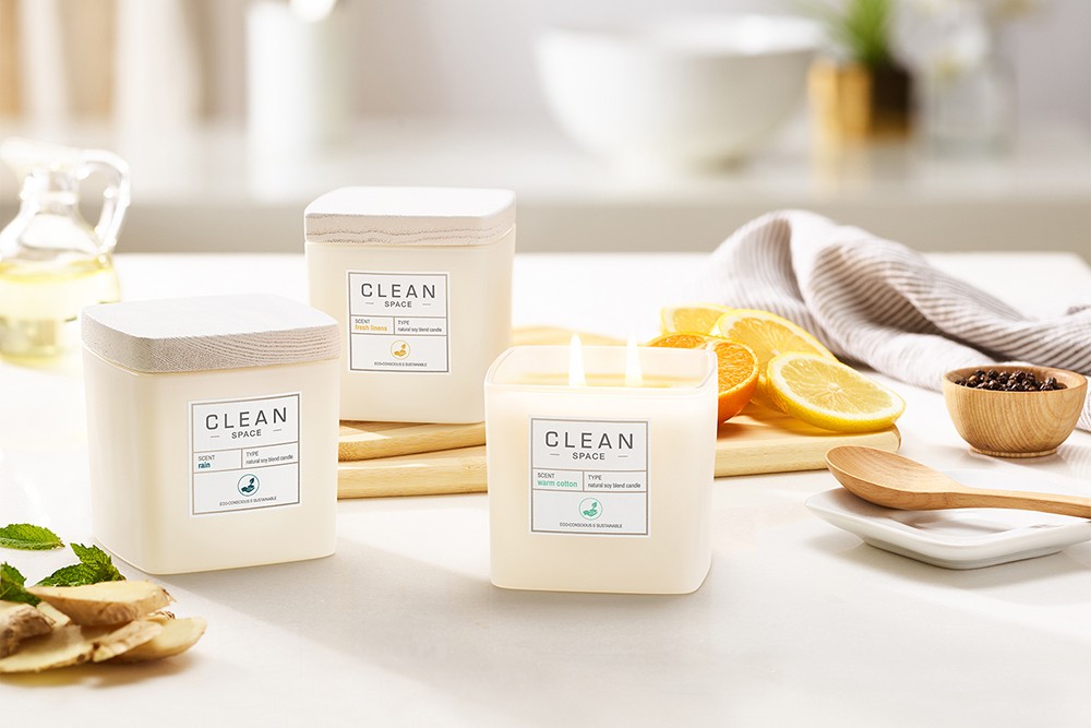 CLEAN SPACE Soy Blend Candle
