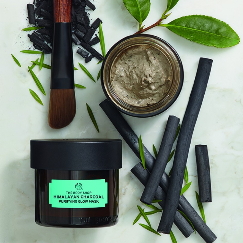 The Body Shop_Himalayan Charcoal Purifying Glow Mask