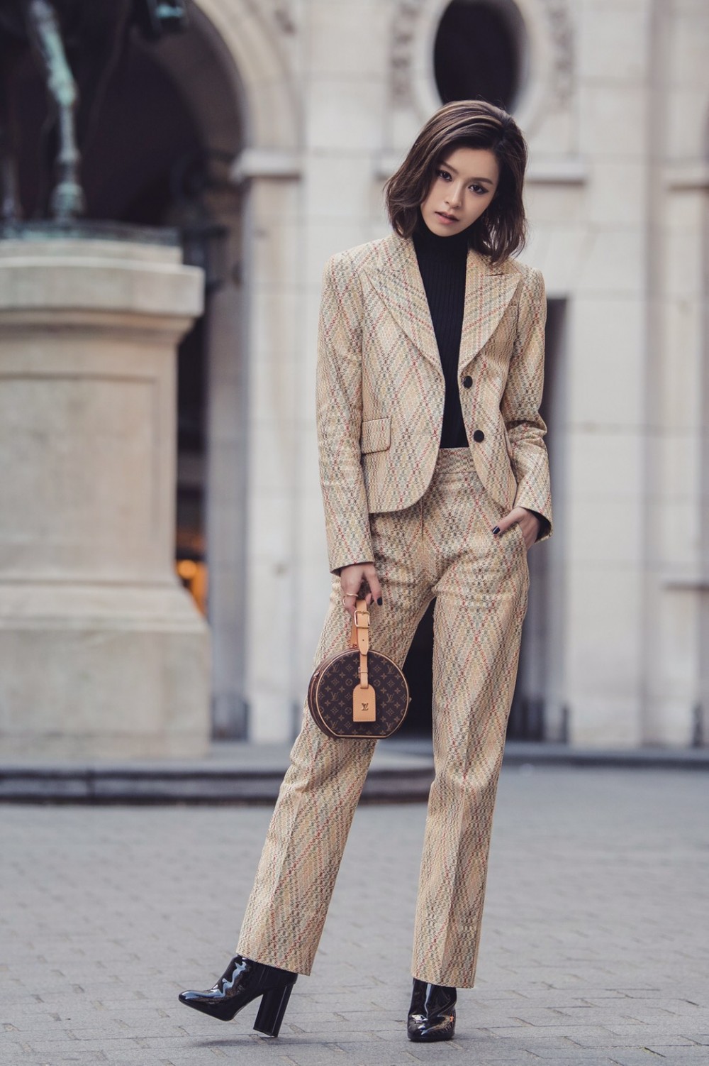 復古風格再次風靡全球!2020年應該挑選哪些復古印花手袋?