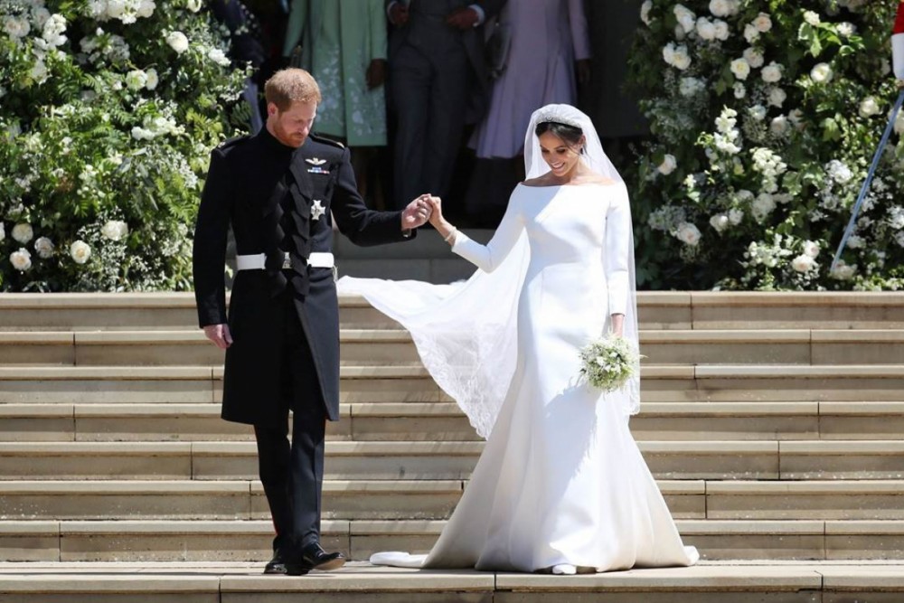 時尚界再次傳來震撼消息！親自操刀Meghan Markle婚紗的創意總監確認離開Givenchy！