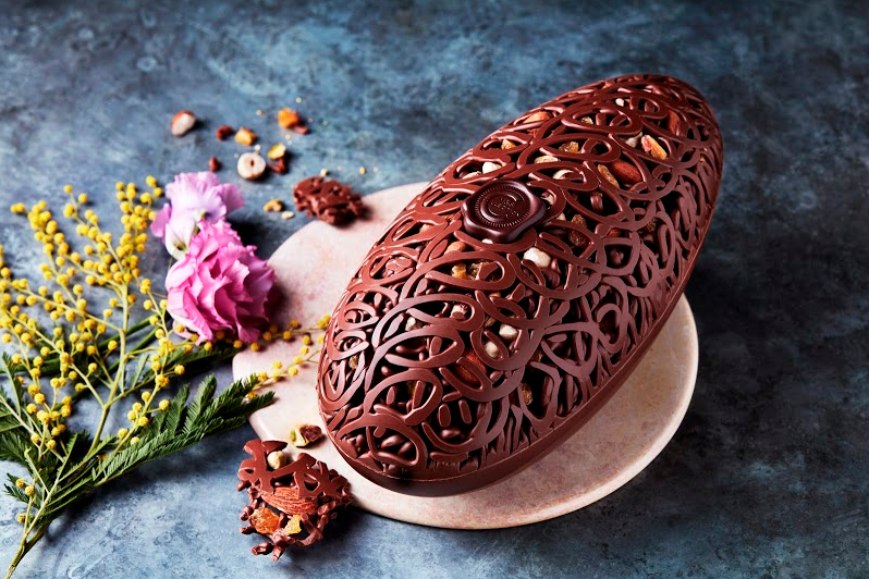 MARKS & SPENCER The Collection Handmade Fruit Nut Milk Chocolate Lattice Egg