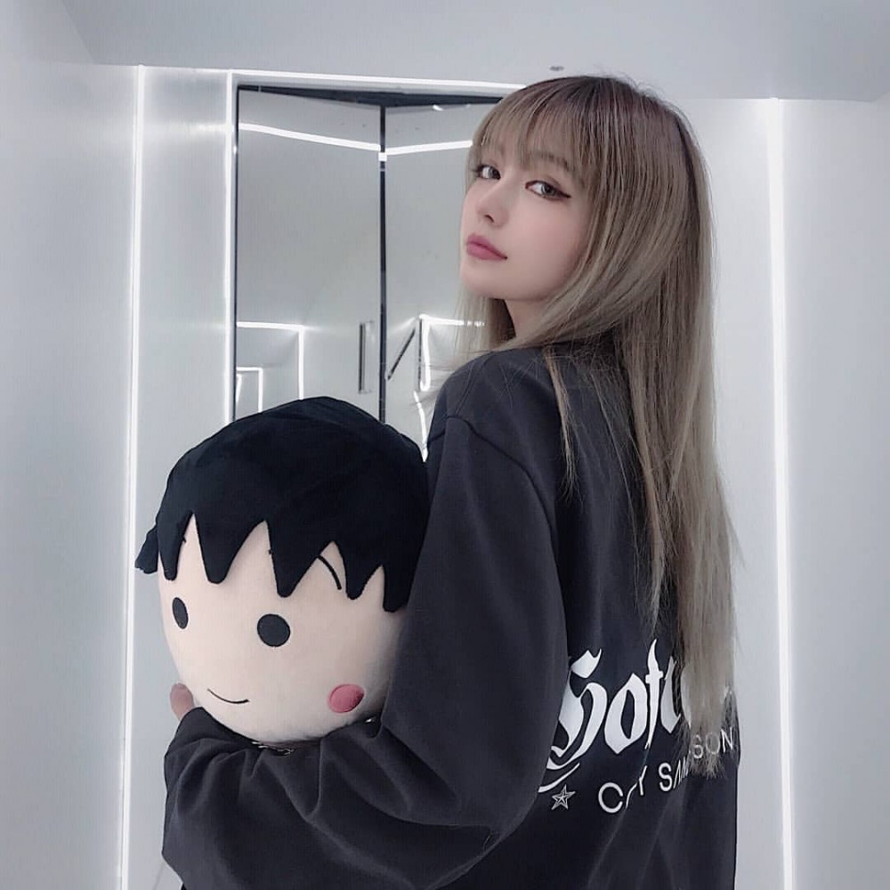 周揚青的「蝴蝶復仇記」?她是如何創下千萬台幣銷售紀錄?