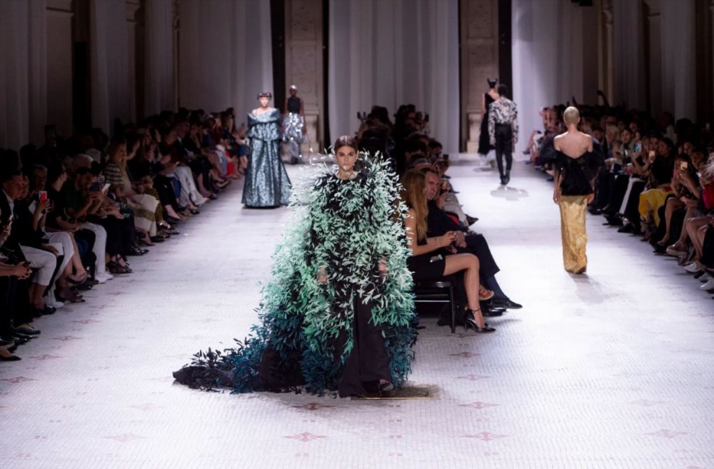 Christian Dior和Givenchy史上首位女性創意總監！為何兩人的結果卻是截然不同？