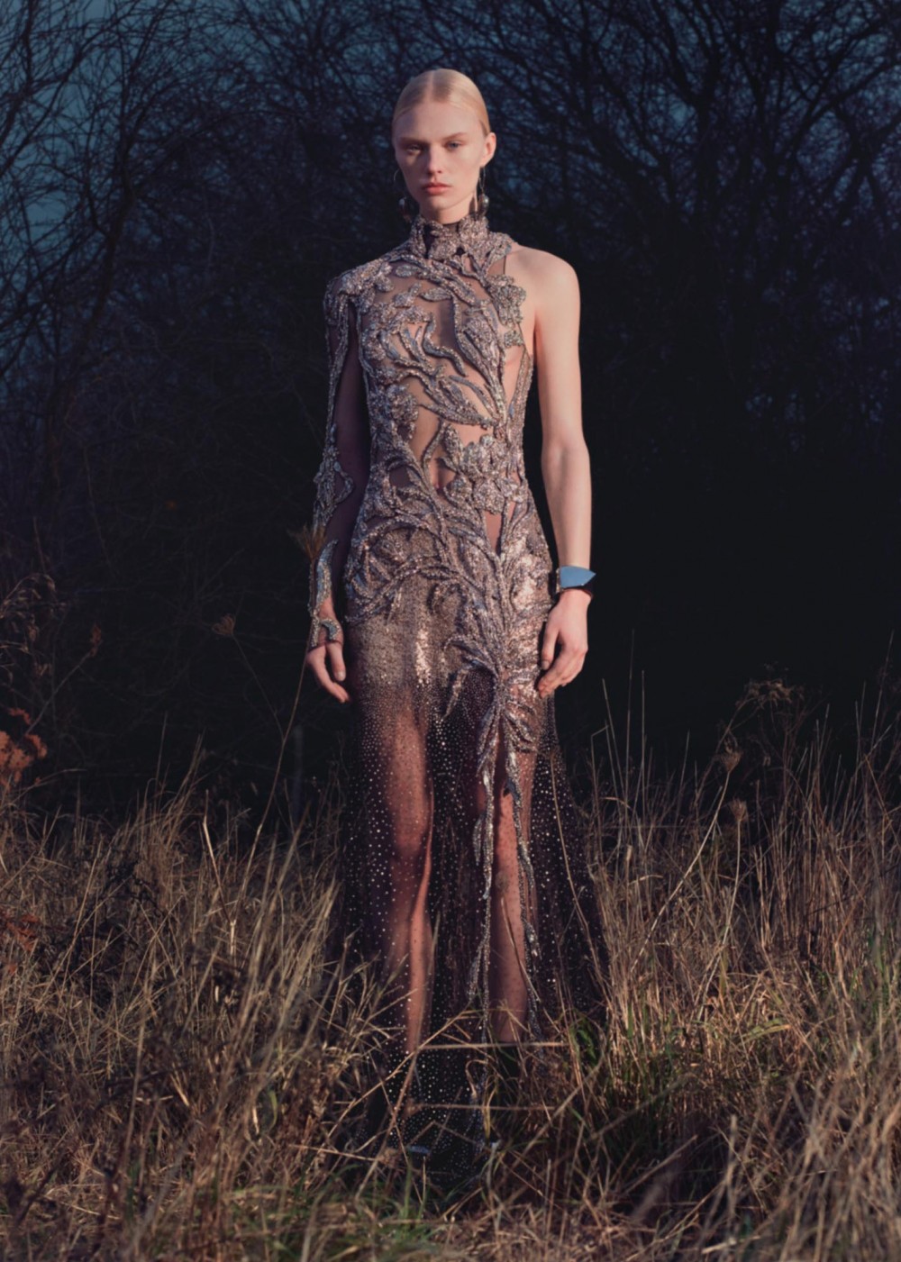 全智賢領銜演繹遠古時代的戰士風格！Alexander McQueen早秋2020系列的磅礡氣勢！