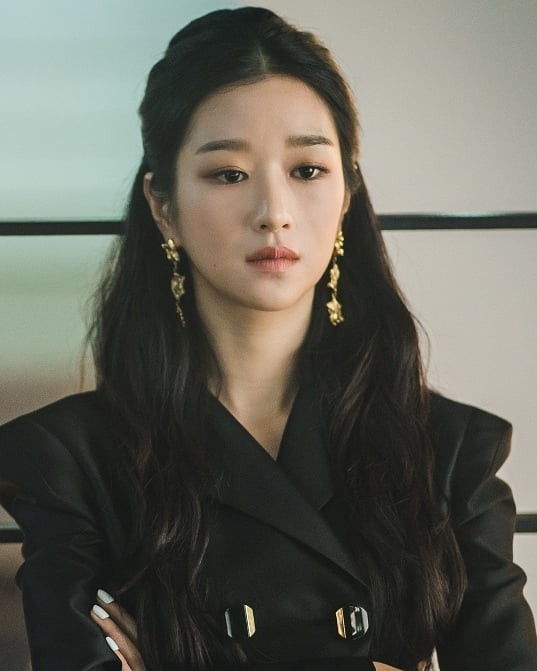 徐睿知高冷魔女妝效21