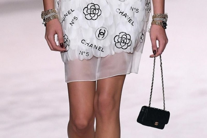 盛載4個迷你版經典香奈兒手袋的禮盒007