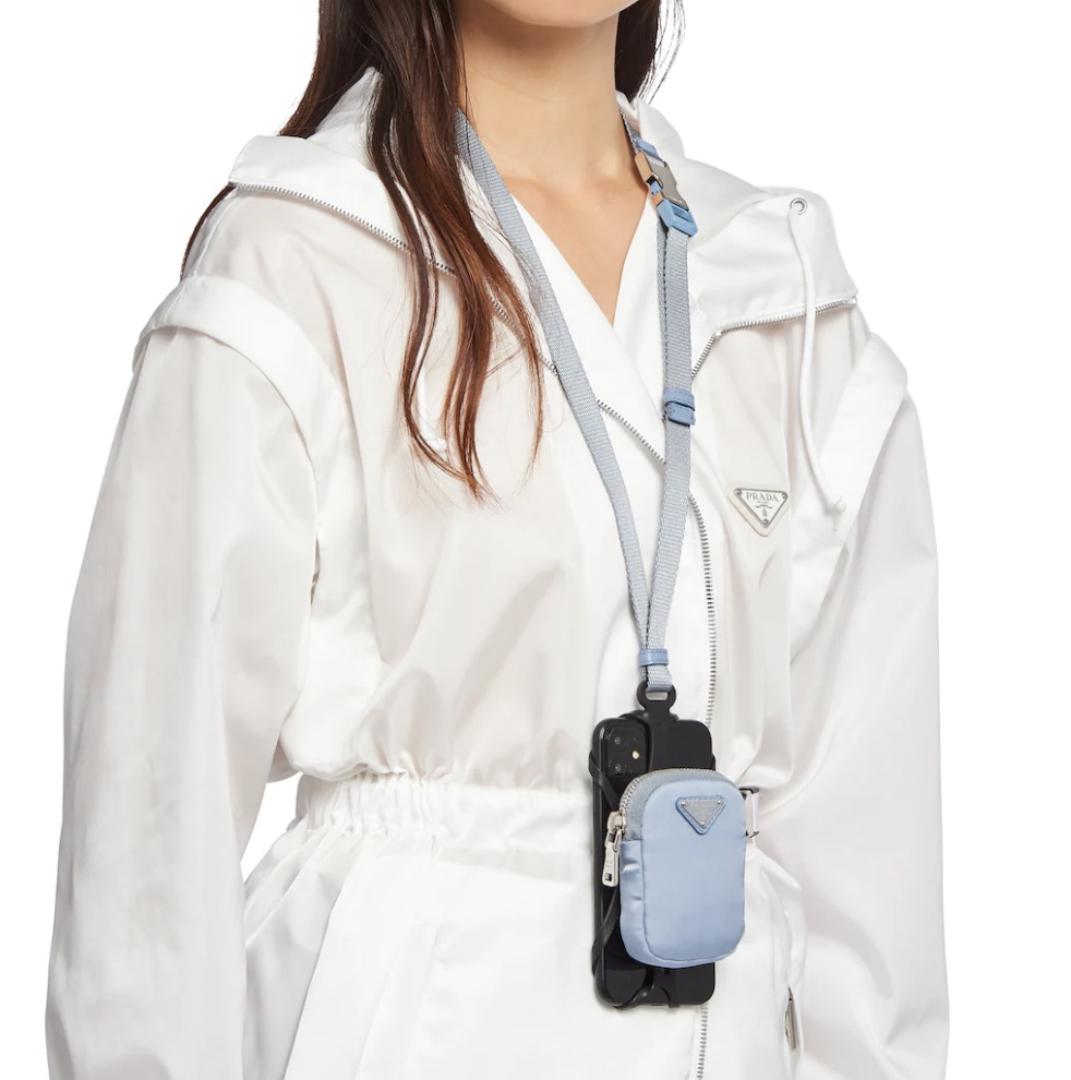 時尚不分男女 Prada小清新粉色情侶裝