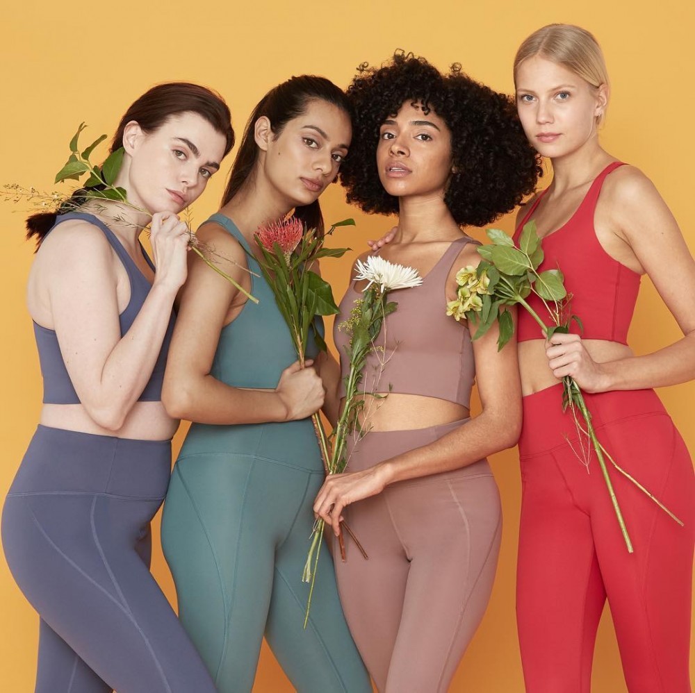 瑜伽愛好者配搭術 單瑜伽服更添時尚美感