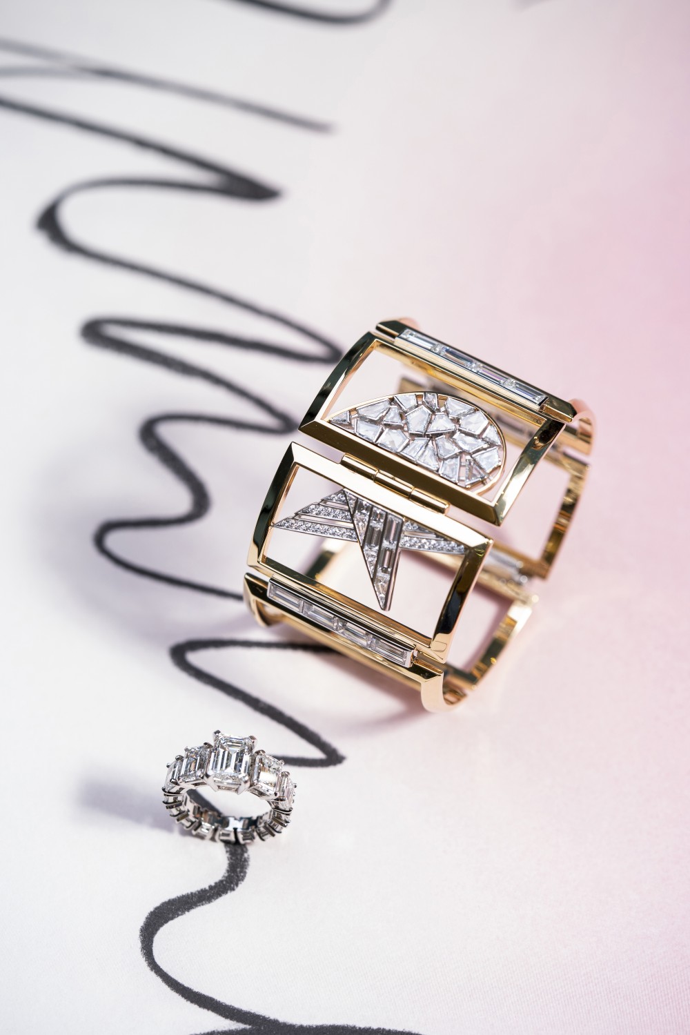 近賞「Tiffany Jewel Box」 珍稀罕有的瑰麗寶石