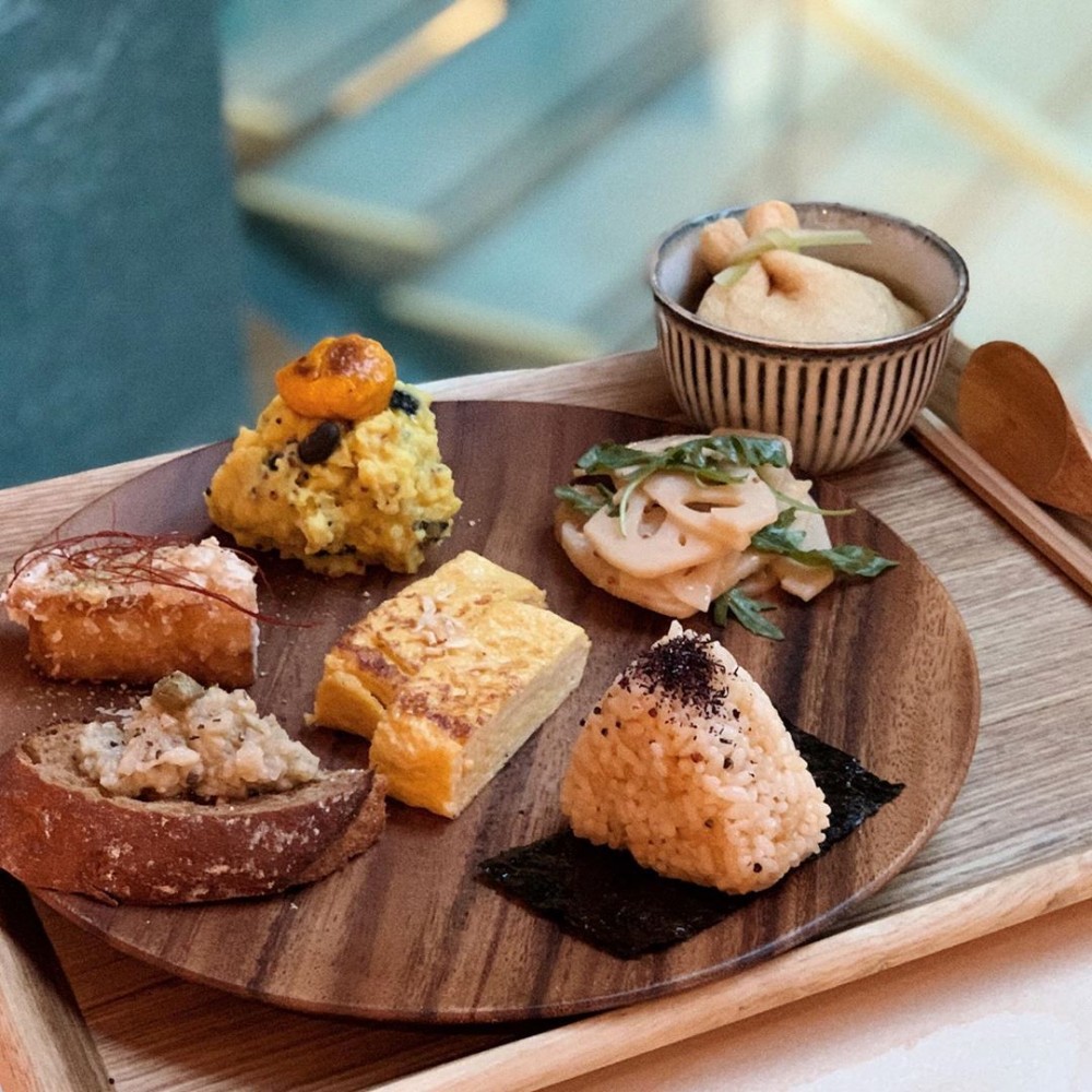 IG@bookbkitchenmealmeal