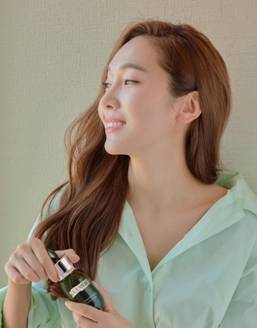 53467_MER_0409 jessica_04_122_R2a_RGB300