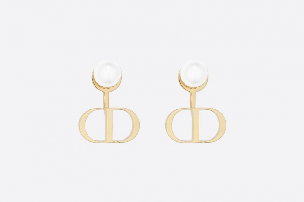 Chanel、Dior等11款珍珠耳環推薦