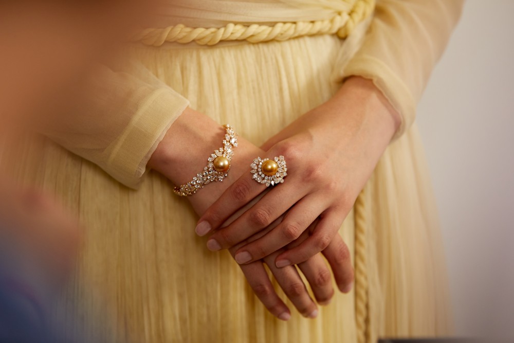 Dior的彩虹寶石 Tie & Dior高級珠寶華麗登場