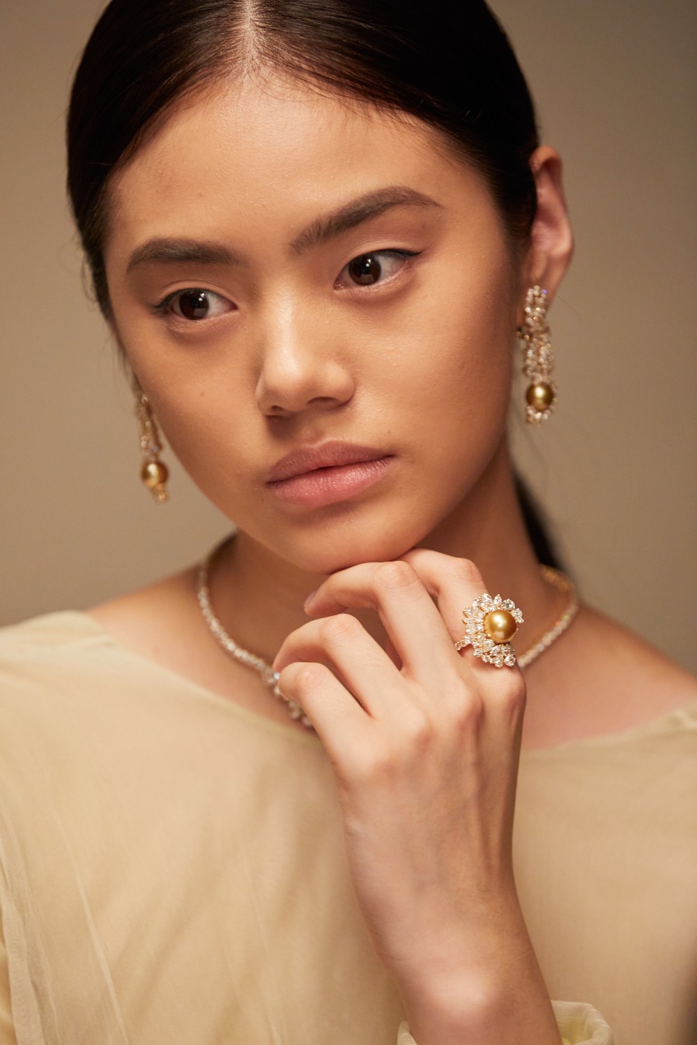 Dior的彩虹寶石 Tie & Dior高級珠寶華麗登場004