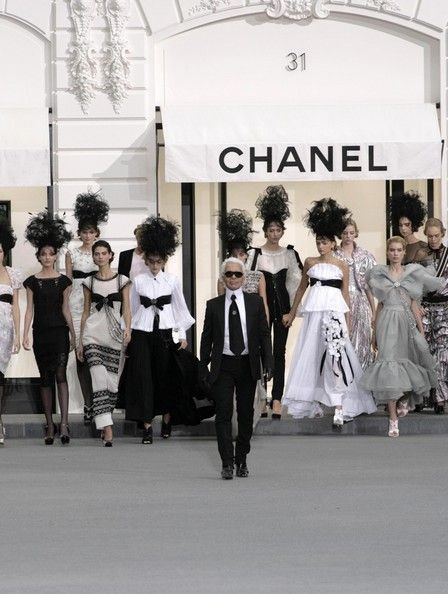 Karl lagerfeld 人生哲理