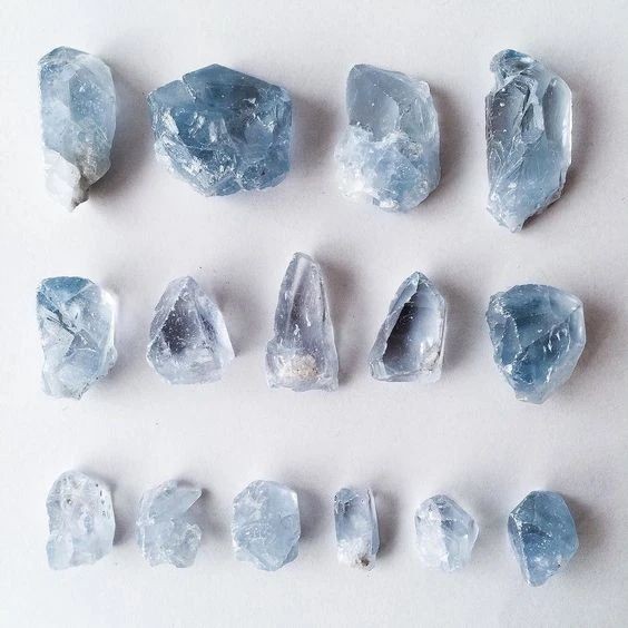佩戴水晶
