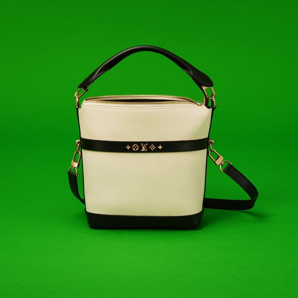 巴黎同步直播:Louis Vuitton 2021春夏時裝展 新款手袋先公開