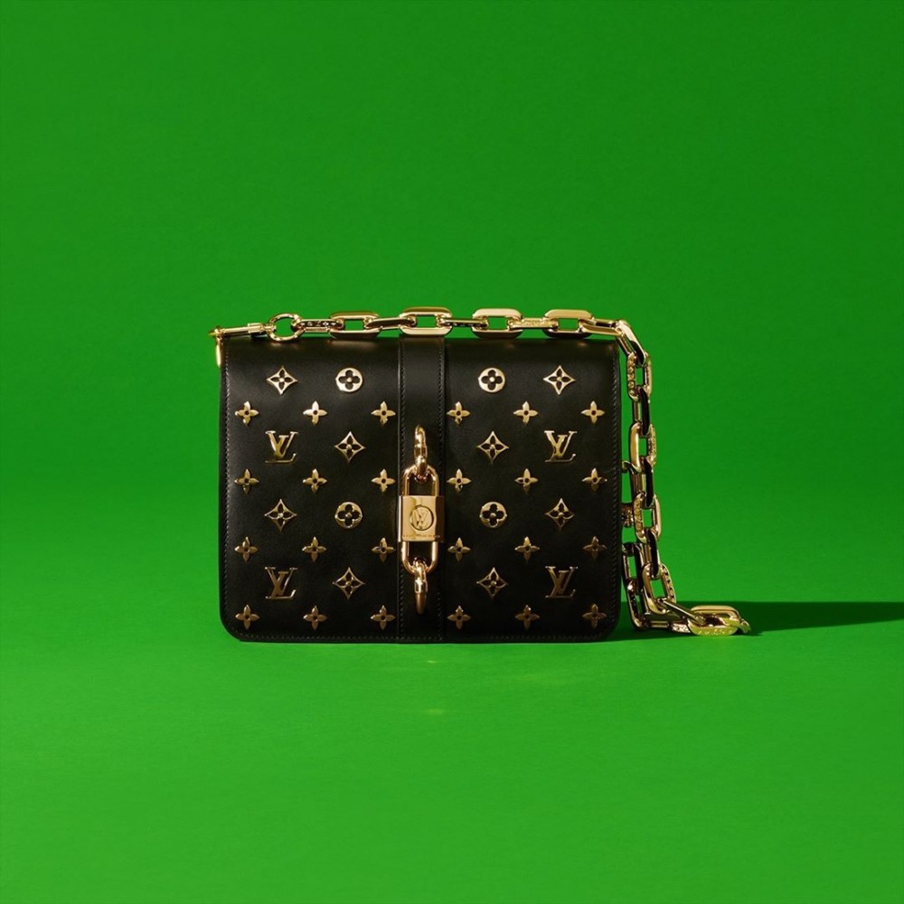 巴黎同步直播:Louis Vuitton 2021春夏時裝展 新款手袋先公開