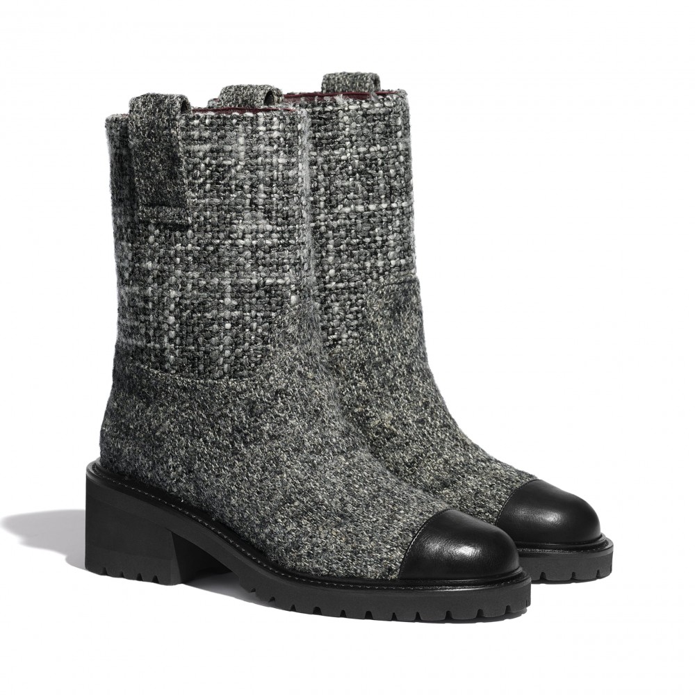 時尚博客都穿上它!百搭CHANEL雙色騎馬靴大熱0009