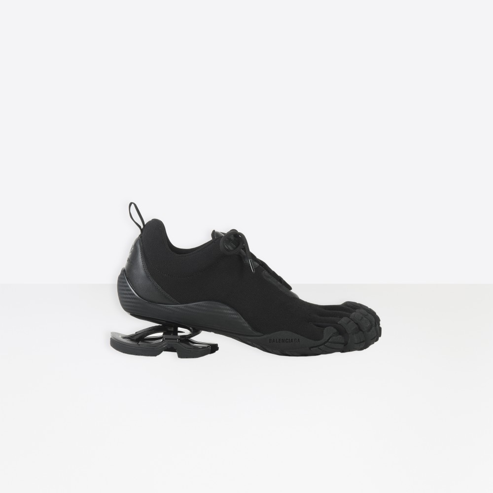 Balenciaga × Vibram怪美五趾「Toe」系列上架
