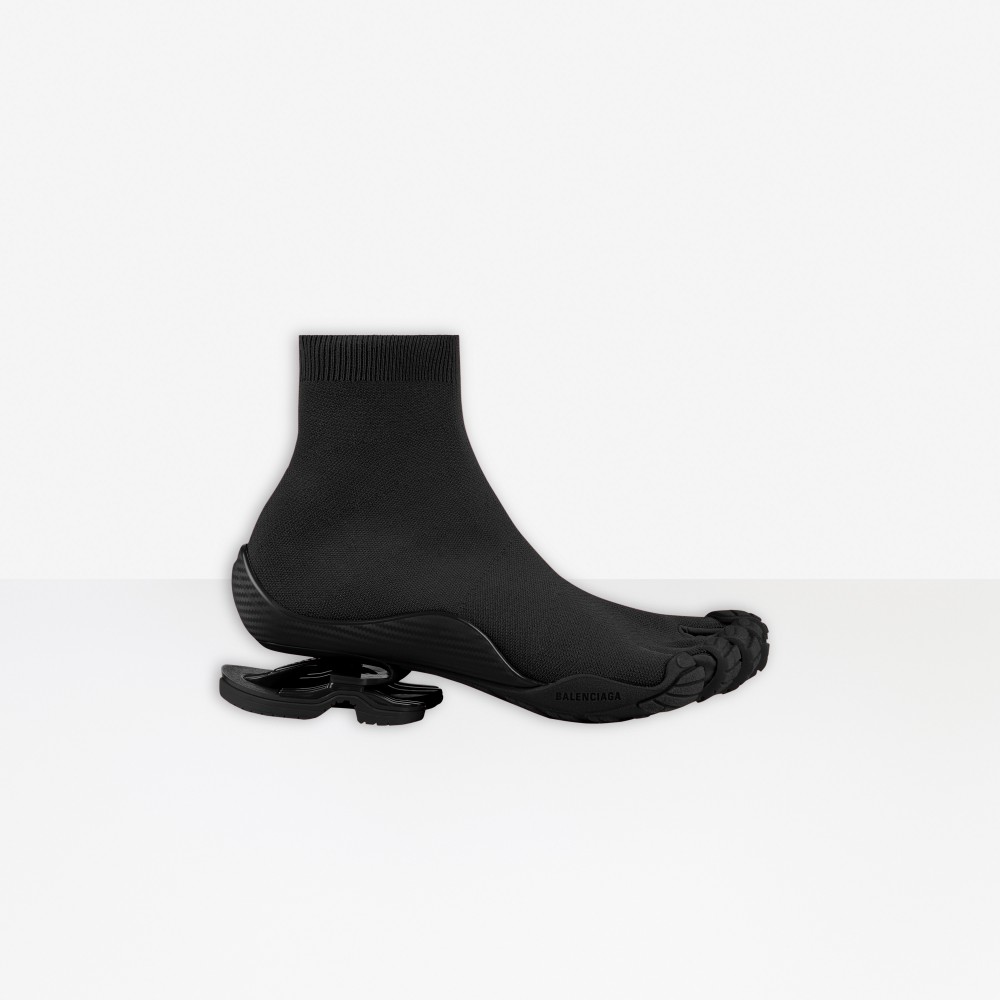 Balenciaga × Vibram怪美五趾「Toe」系列上架