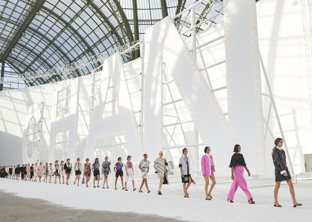 CHANEL的荷里活時尚電影公演   經典迷你袋再度成最搶眼主角