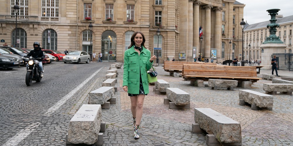 Emily in Paris秋冬時尚職場穿搭術001