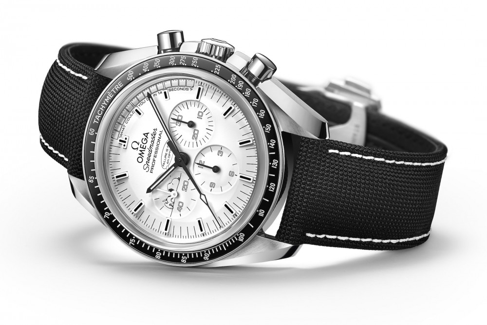 Omega Speedmaster第3代史努比腕錶終登場, 具升值潛力嗎?y-Award-2015-311.32.42.30.04