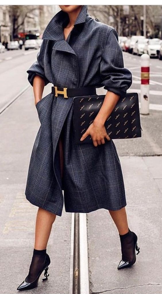 打造職場時尚新女性造型  5項必需擁有的經典單品