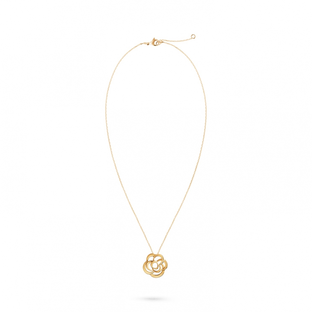 fil-de-camelia-necklace-yellow-gold-packshot-default-j2925-8832989626398 (1)